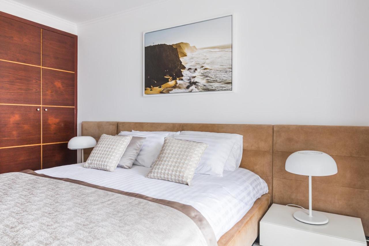 Quinta Da Serra - Luxurious Villa Sintra - Heated Pool & Jacuzzi エクステリア 写真