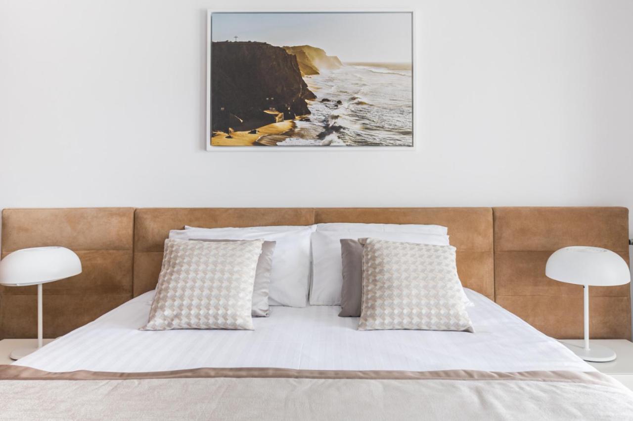 Quinta Da Serra - Luxurious Villa Sintra - Heated Pool & Jacuzzi エクステリア 写真